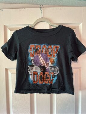 Black Graphic Womens Tee with Snoop Dogg Design Crop Top Size Large New